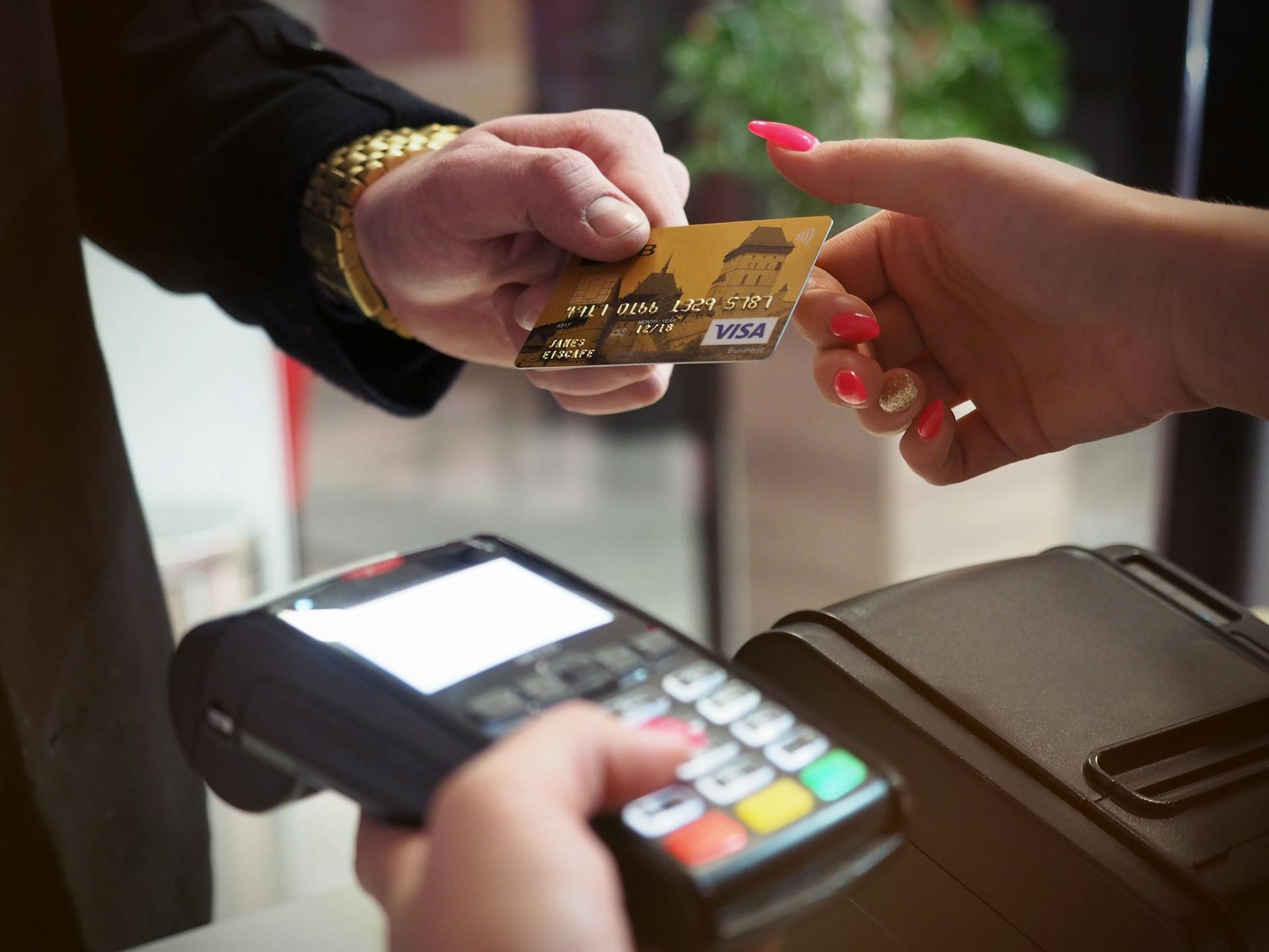Best Credit Cards In Canada This November 2025